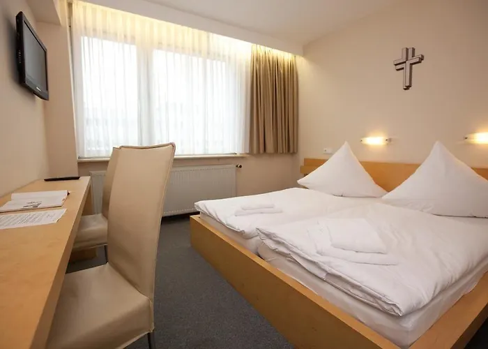 Mainhaus Stadthotel Frankfurt 4*